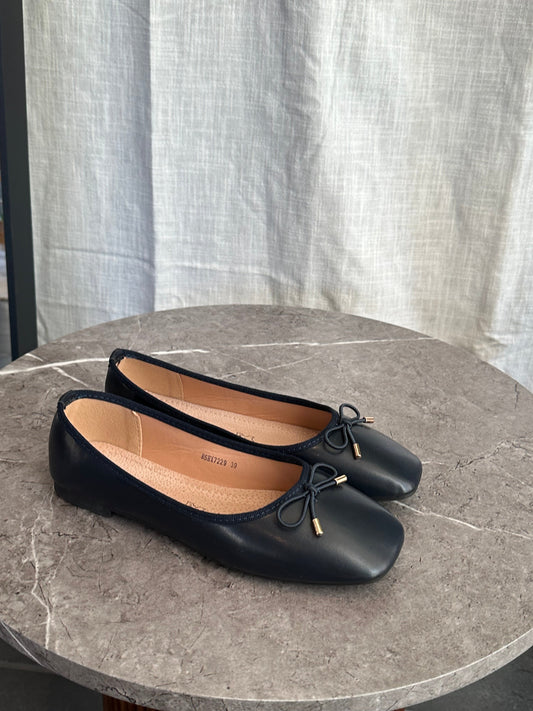 Hannah Ballerina - Navy