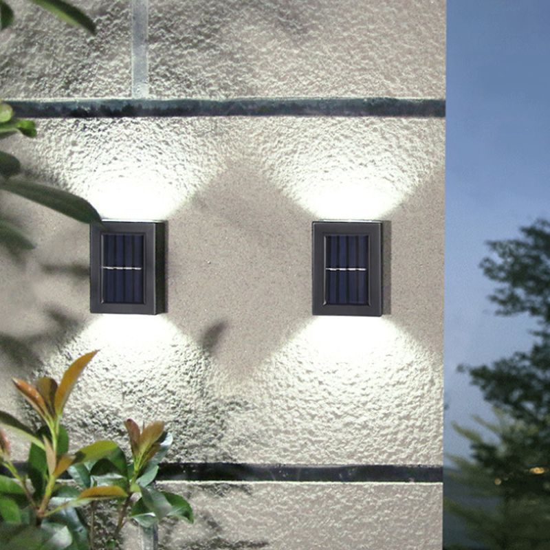 Solcelle vegglampe for utendørs belysning