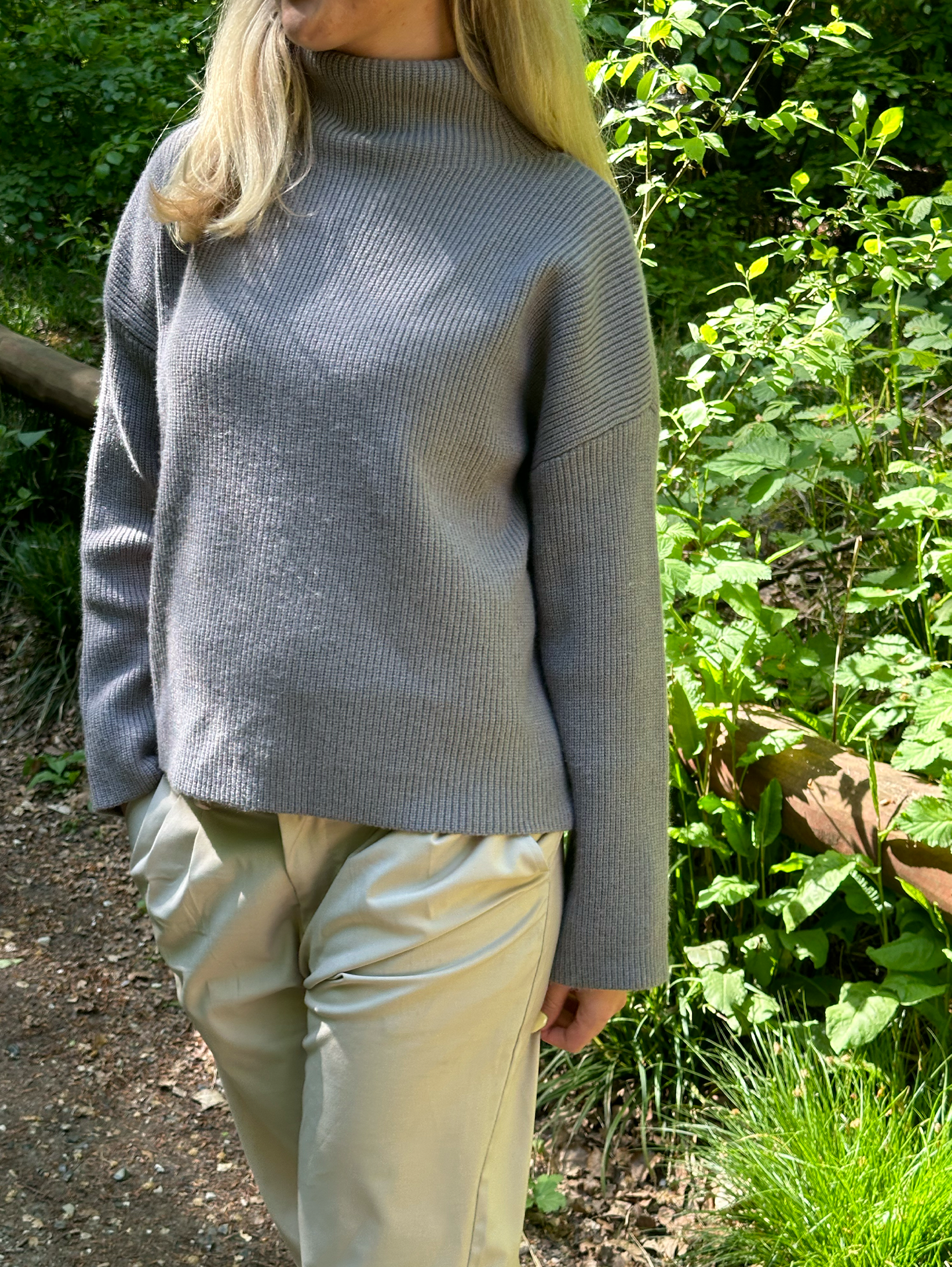 Maja Turtleneck Sweater - Grey